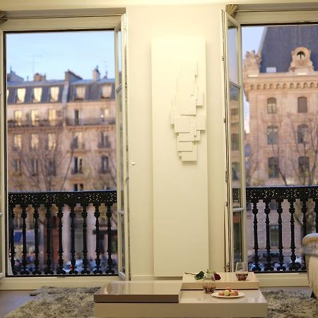Two Bedroom Luxury Apartment - Balcony With View Of Notre Dame París Exterior foto